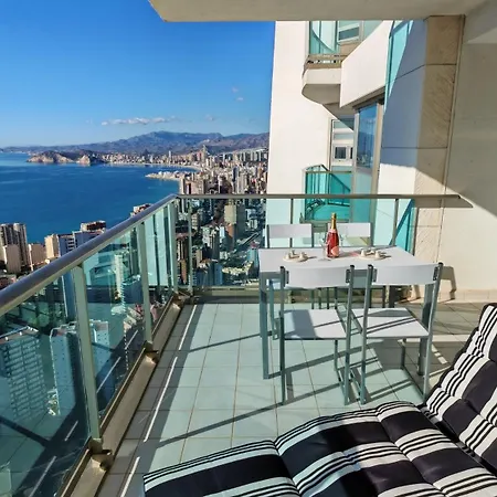 Апартаменты Slyline Planta 34 Increilbles Vistas Al Mar Бенидорм