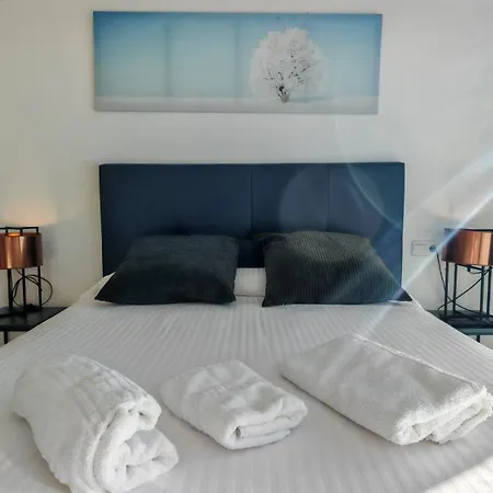 Slyline Planta 34 Increilbles Vistas Al Mar Апартаменты Бенидорм